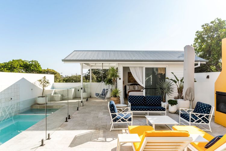 Pineapple House