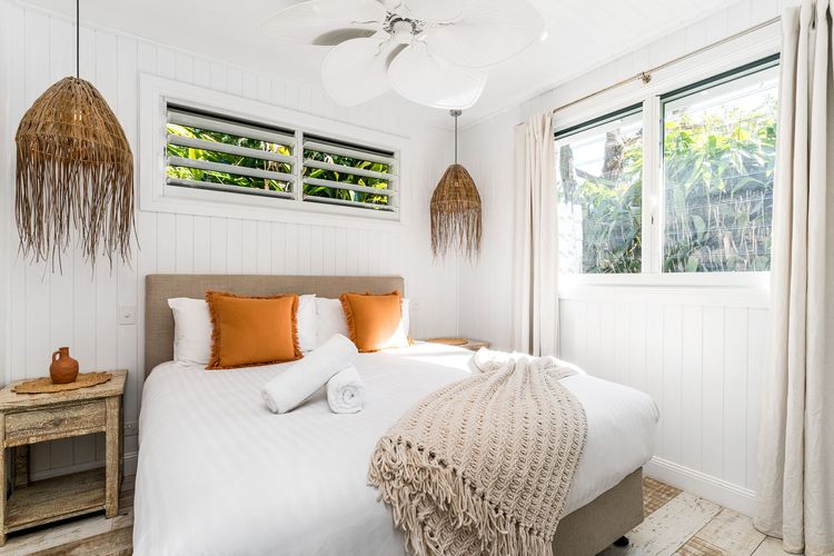 Pineapple Cottage