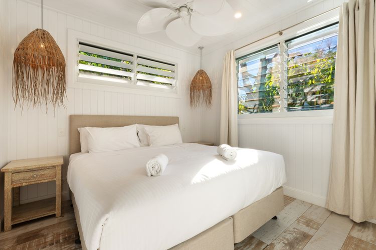 Pineapple Cottage