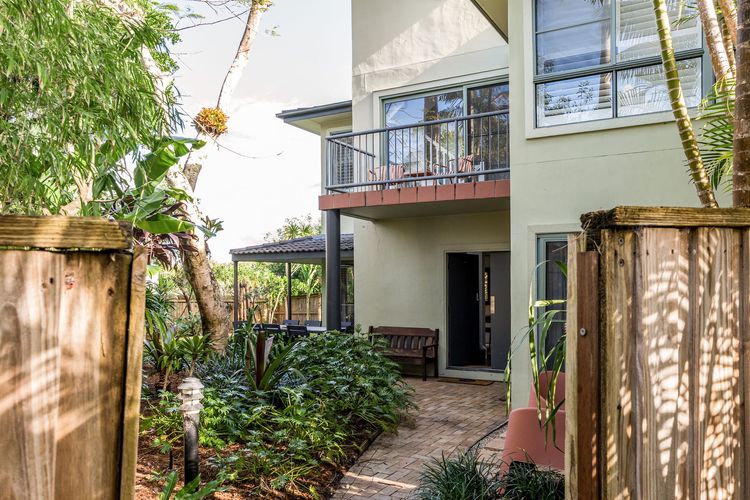 Byron Beachside 9
