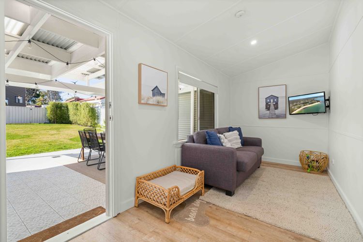 Cur46 – Husky Beach House by Experience Jervis Bay
