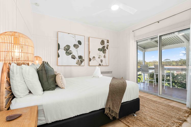 Cur46 – Husky Beach House by Experience Jervis Bay