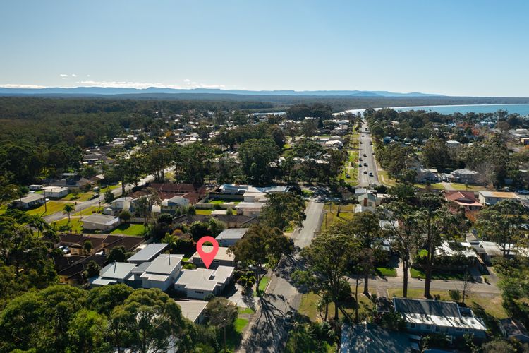 Ber1/13 – The Oasis of Calm by Experience Jervis Bay