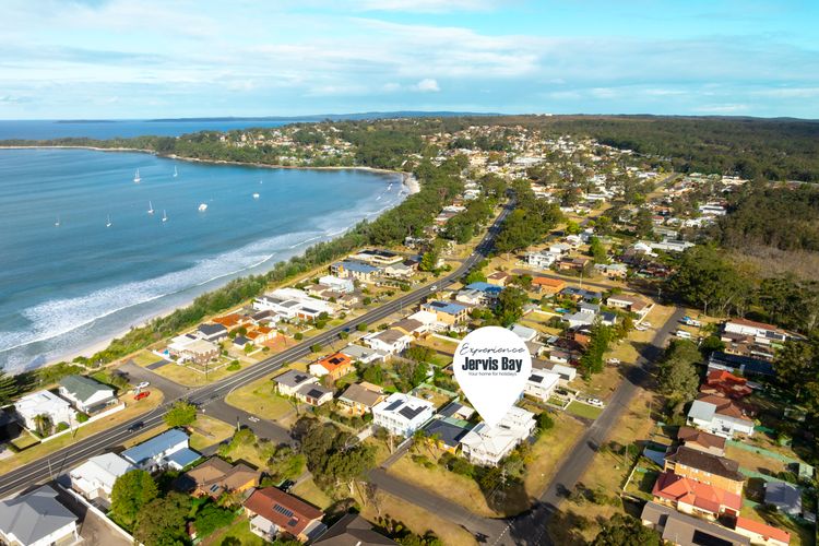 Mon12 – By the Bay by Experience Jervis Bay