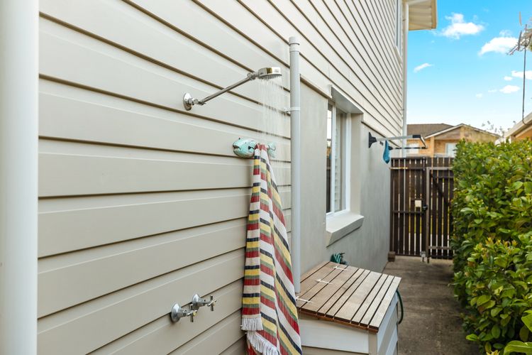 Mon12 – By the Bay by Experience Jervis Bay