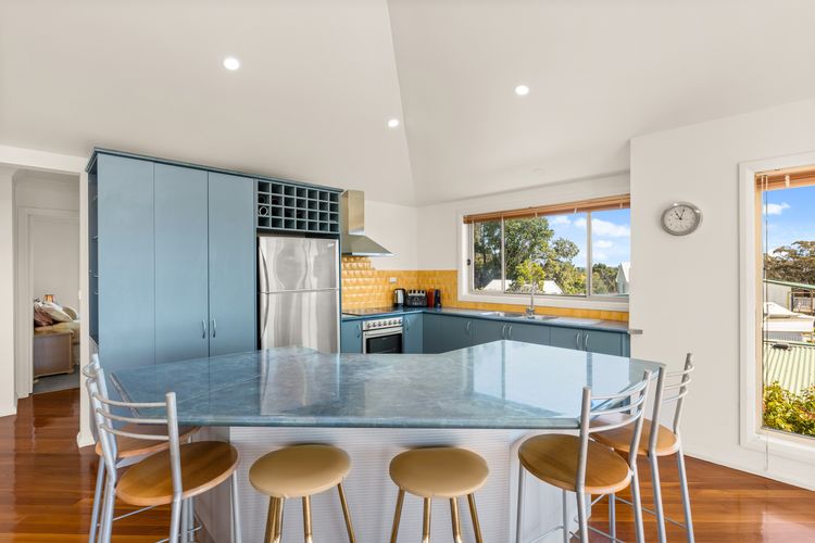 Min37 – Anatoli by Experience Jervis Bay