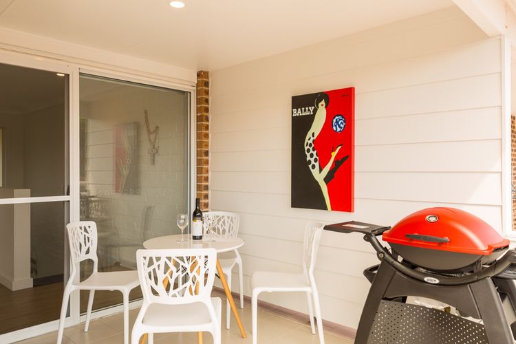 Eli3/219 – Boutique by Jervis Bay