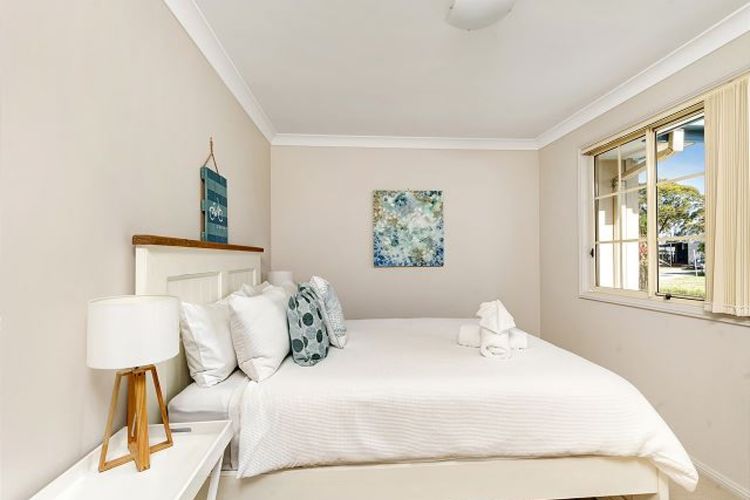 Woo23/15 – The Porthole of Huskisson by Experience Jervis Bay