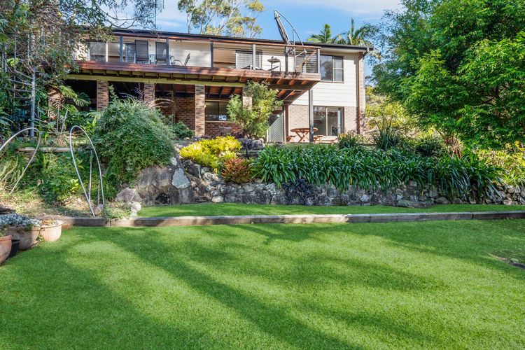 Fre72 – Fields of Green by Experience Jervis Bay