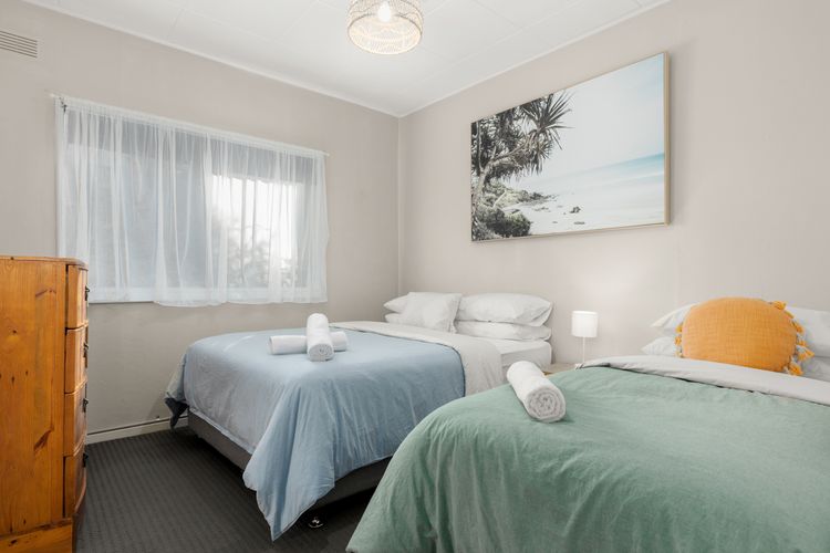 Wal120 – Wanderer by Experience Jervis Bay