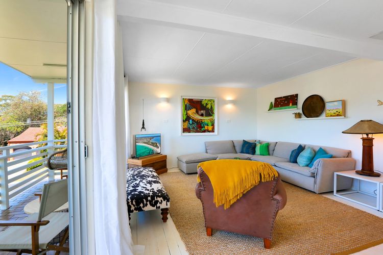 Dac36 – The White House by Experience Jervis Bay