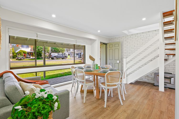 Dea18 – Sunrise Point Beach House by Experience Jervis Bay