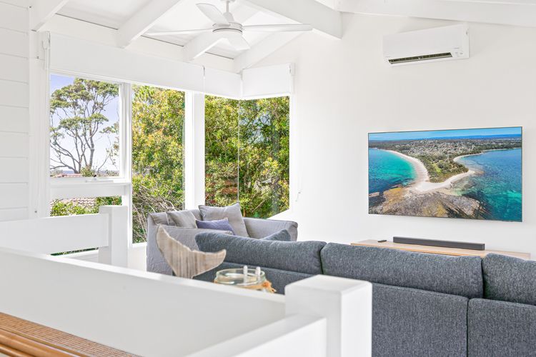 Dea18 – Sunrise Point Beach House by Experience Jervis Bay