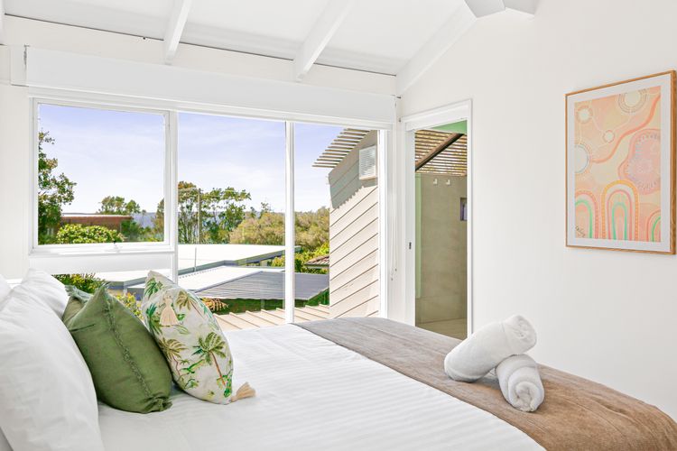 Dea18 – Sunrise Point Beach House by Experience Jervis Bay