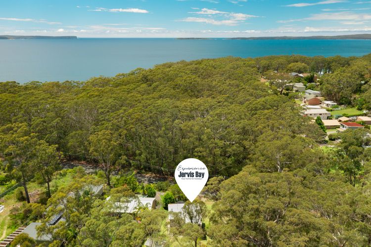 Eli405 – Rocks Place by Experience Jervis Bay