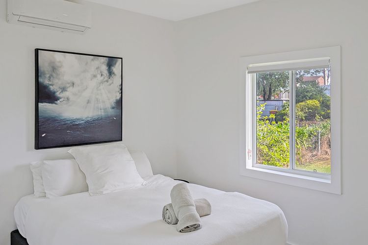 Isl12 – Billyz Basin by Experience Jervis Bay