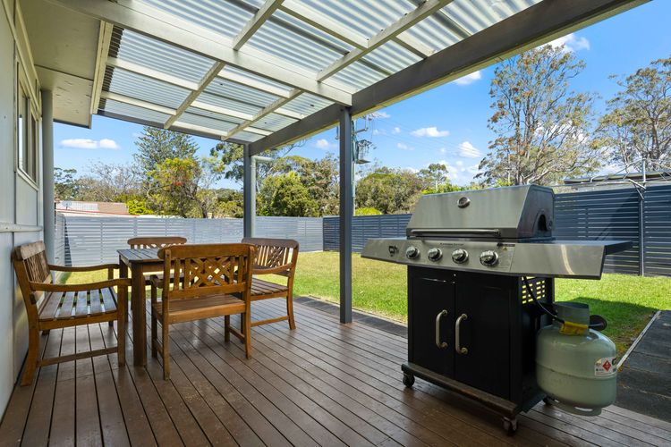 Bur63 – Huskisson Delight! by Experience Jervis Bay