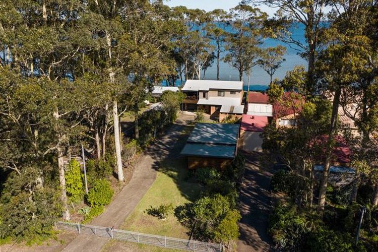 Lor26 – Sea Eagle by Experience Jervis Bay