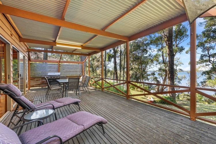 Gre140 – Halcyon on the Basin by Experience Jervis Bay