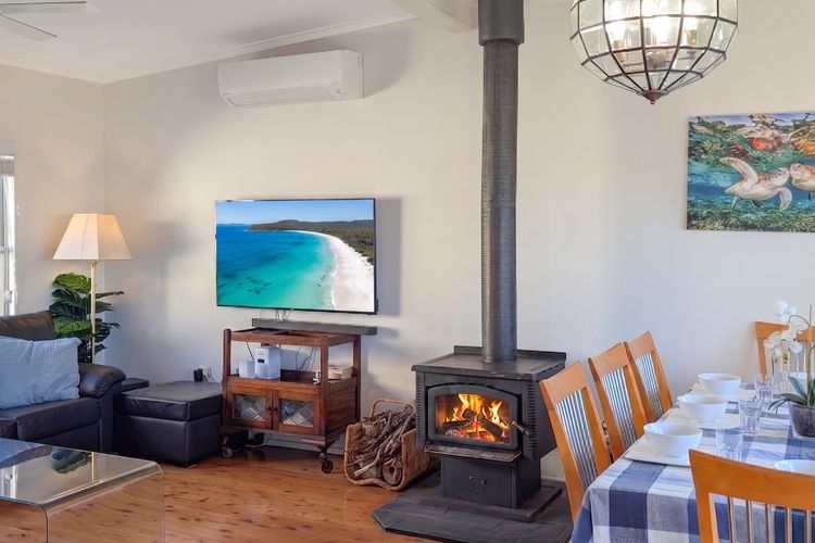 Eli39 – Jacs Joint by Experience Jervis Bay