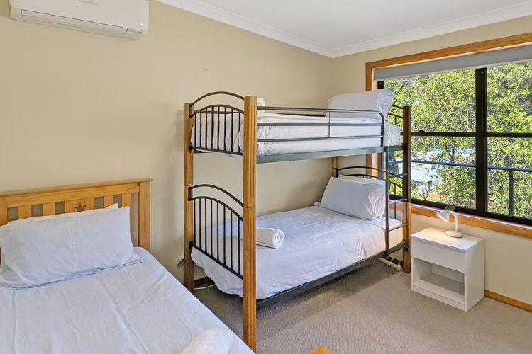 Ros10 – All Decked Out @ Hyams Beach by Experience Jervis