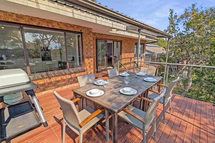 Ros10 – All Decked Out @ Hyams Beach by Experience Jervis