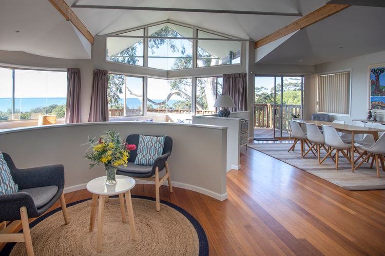 Dac68 – Seaglass Jervis Bay by Experience Jervis Bay