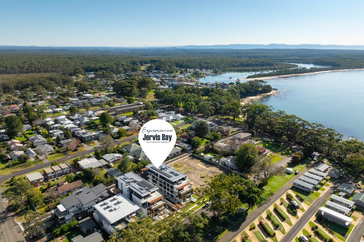 FegAG04/15 – Serene by Experience Jervis Bay