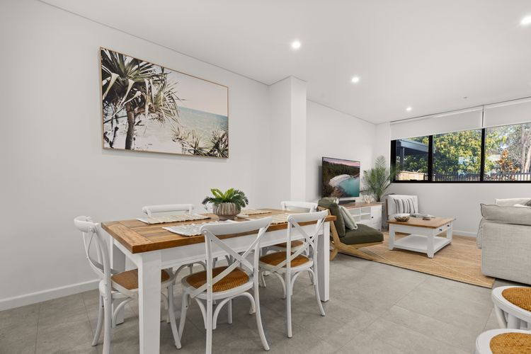 FegAG04/15 – Serene by Experience Jervis Bay
