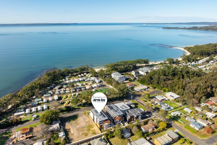 FegA104/15 – HuskySun by Experience Jervis Bay