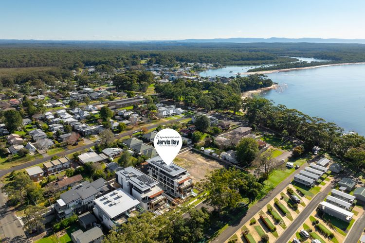 FegA104/15 – HuskySun by Experience Jervis Bay