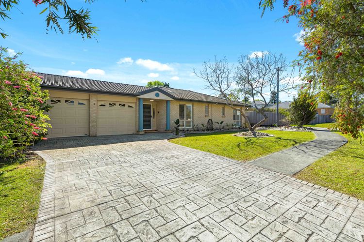 Cur3/50 – Pipis Huskisson by Experience Jervis Bay