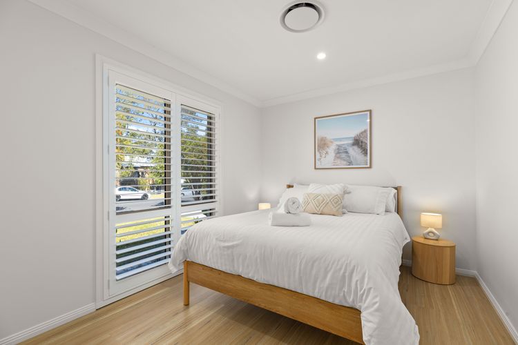 Cur3/50 – Pipis Huskisson by Experience Jervis Bay