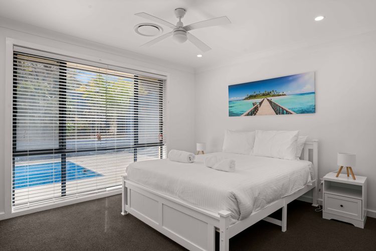 Tur34 – Topsy Turvey by Experience Jervis Bay