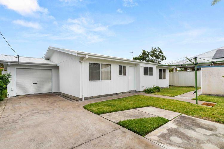 Cly5a – The Little Husky by Experience Jervis Bay