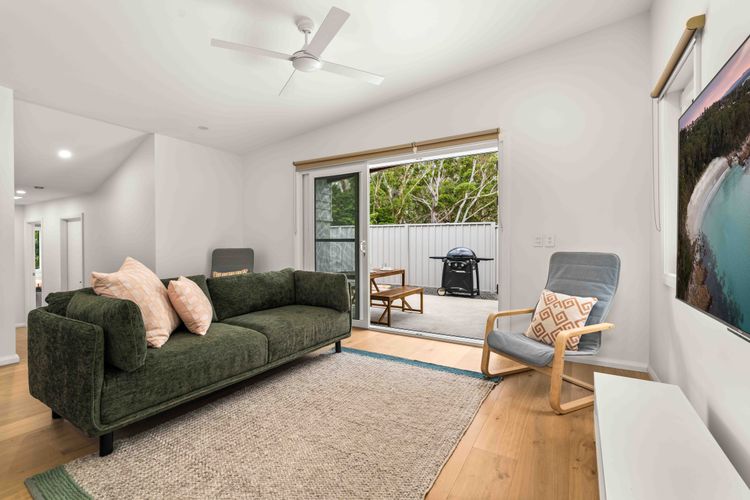 Fre24a – Blenheim Breeze by Experience Jervis Bay