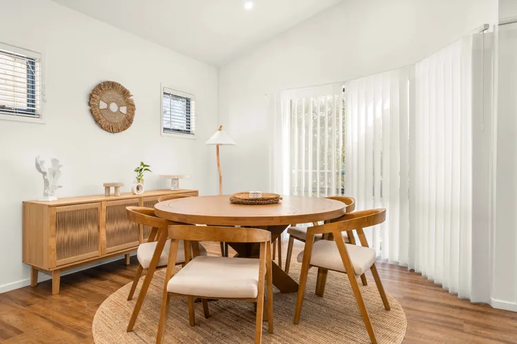 Eli2/223 – Roya by the Beach by Experience Jervis Bay