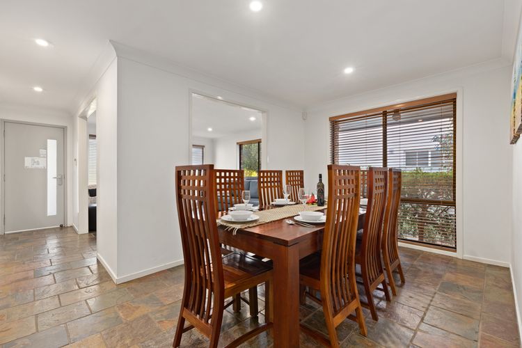 Lam30 – Bay Break by Experience Jervis Bay