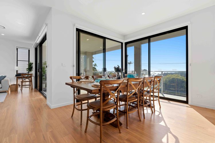 Dac1b – 90 Degrees by Experience Jervis Bay