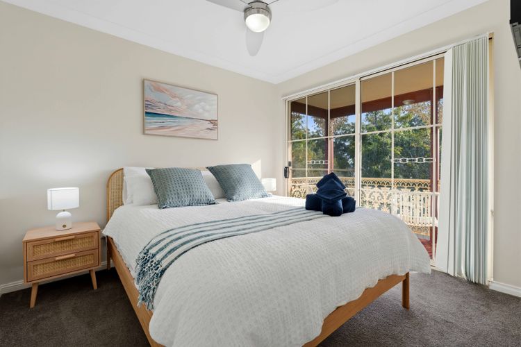 Dun4/7 – Husky Hideaway by Experience Jervis Bay