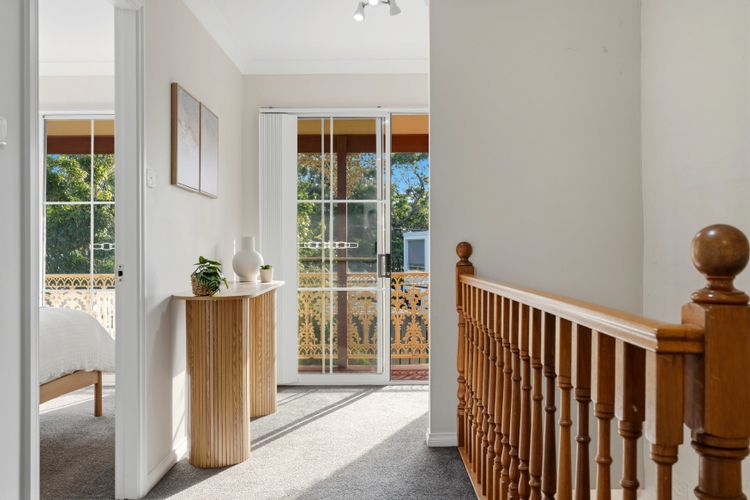 Dun4/7 – Husky Hideaway by Experience Jervis Bay