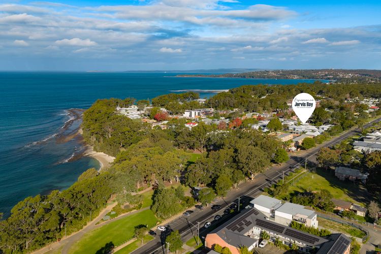 Haw4/44 – Palms by the Bay by Experience Jervis Bay