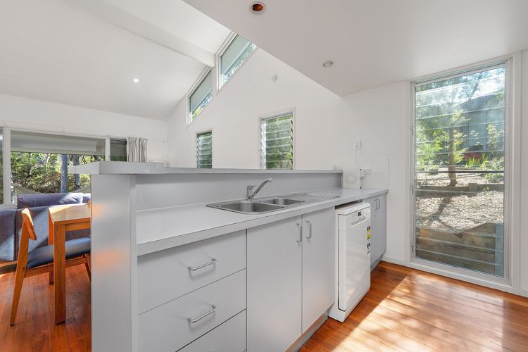 Boathouse 1 by Experience Jervis Bay
