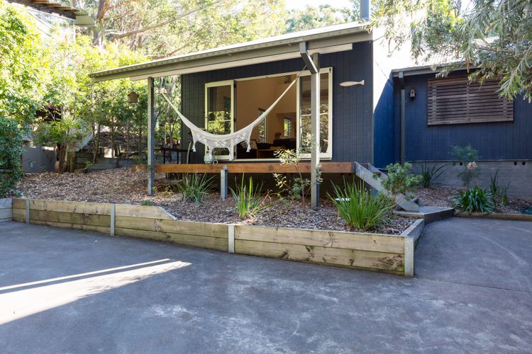 Sil1/7 – Boathouse 1 by Experience Jervis Bay
