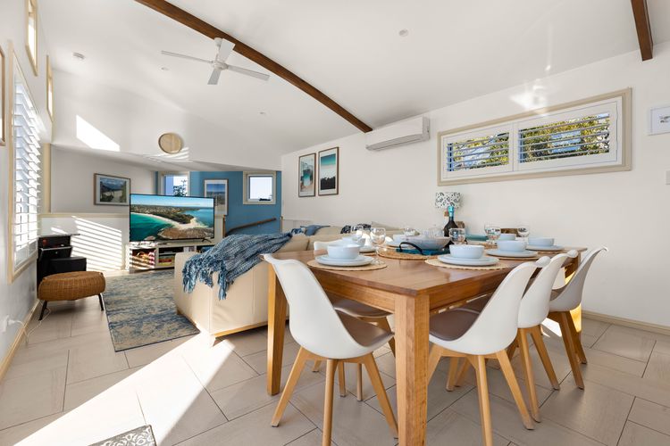 Dun2/9 – White Sands Deck House by Experience Jervis Bay