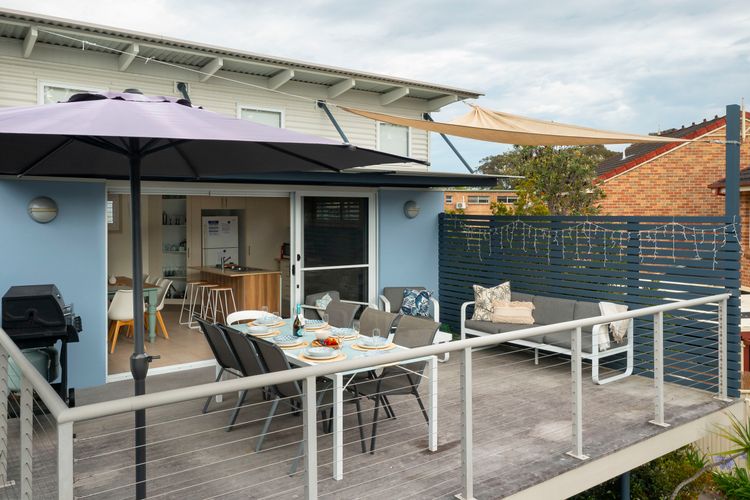 Dun2/9 – White Sands Deck House by Experience Jervis Bay