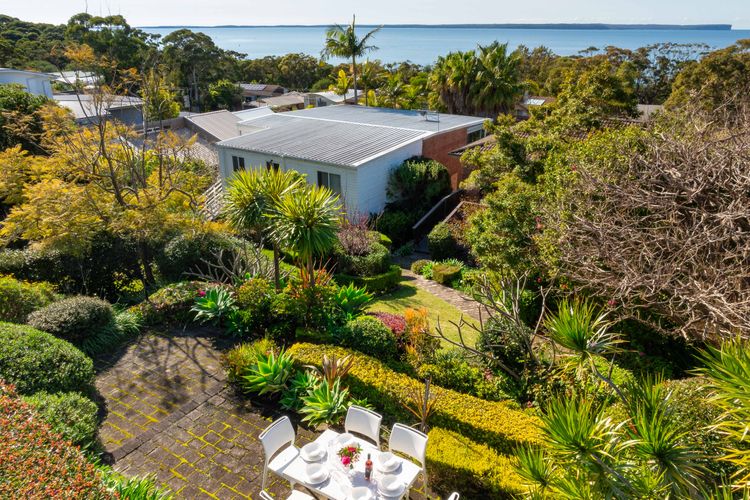 Eli365 – Alva Lee by Experience Jervis Bay