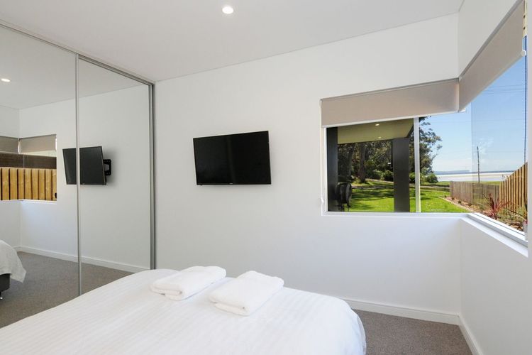 Bur84b – Waterview by Experience Jervis Bay