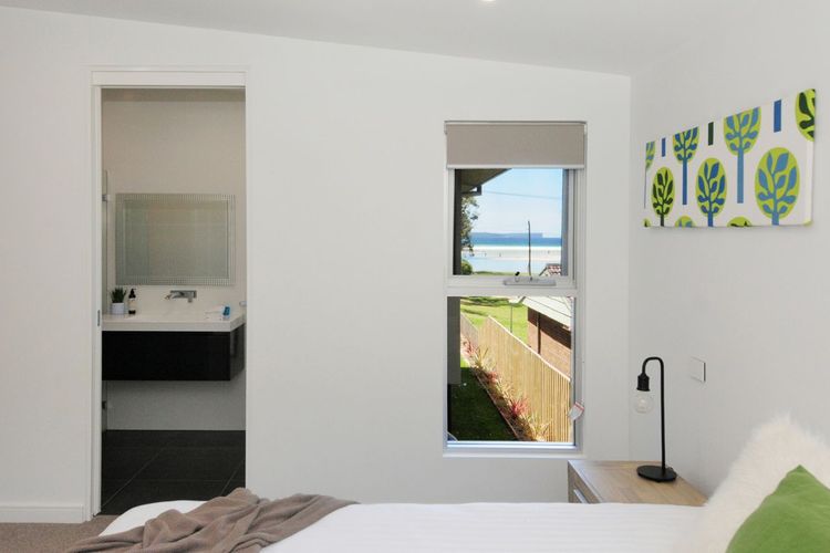 Bur84b – Waterview by Experience Jervis Bay
