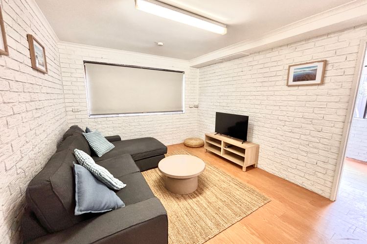 Sea Breeze, 16 Wirraway Ave